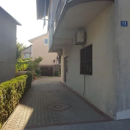 Nyaraló Obiteljska Kuca U Centru Posusja *